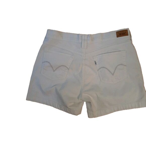 Levis 515 Shorts Classic White Summer Womens 8 M  Mid Rise Stretch  4.5 Inseam - Picture 3 of 8